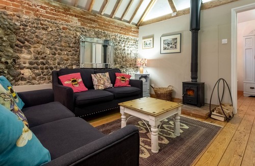 Roughton House | Cozy Hawthorne Cottage with Ocean View & Private Pool