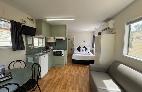 Hay South Other | Hay Caravan Park