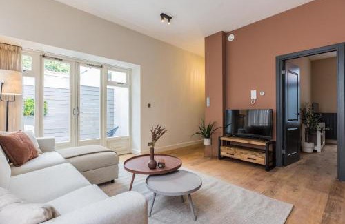 Zuidwal Apartment | Haya Historic - Shiraz