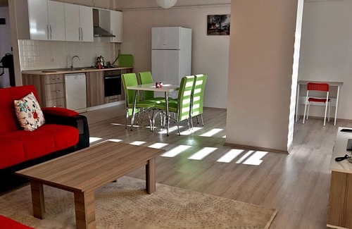 Erzincan Apartment | Budget-Friendly Stay at Hayat Home Suite with Great Amenities