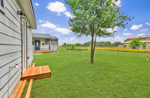 Blanco House | Pet-Friendly Hayday Getaway for a Memorable Stay