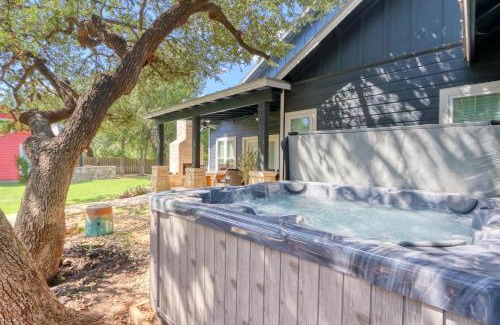 Dripping Springs House | Discover Haydon House: A 4-Star Family-Friendly Retreat