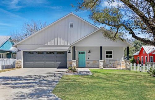 Dripping Springs House | Discover Haydon House: A 4-Star Family-Friendly Retreat