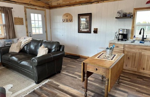 Fort Laramie Cabin | Relaxing Hayfield Cabin 2: Perfect Family Getaway!