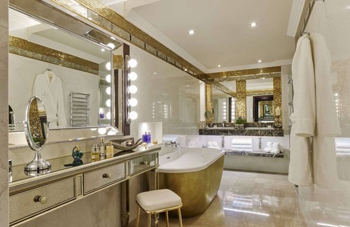 Cork Hotel | Indulge at Hayfield Manor: 5-Star Stay with Spa & Pool