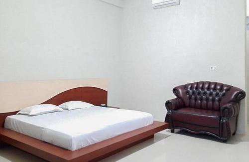 Sumatra Hotel | Budget-Friendly Stay at Hayori Hotel RedPartner for Families