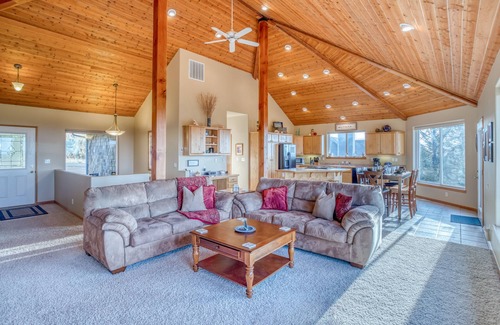 Pacific City House | Scenic King Suite with Game Room & Ocean Views in Pacific City