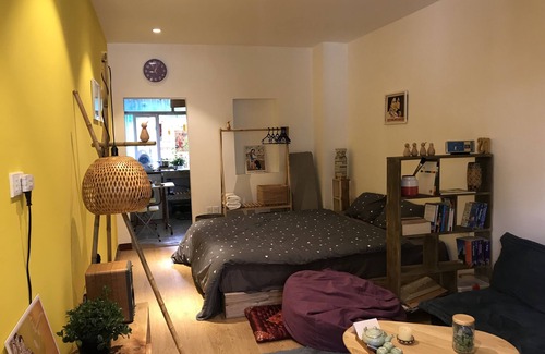 Thuy Khue Apartment | Cozy Haystay Communist: Wake Up to Morning Bird Songs