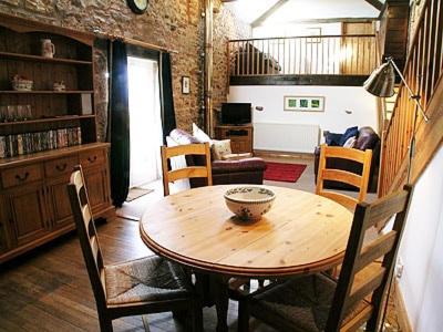 Lanercost House | Pet-Friendly Retreat at Haytongate Barn - 4-Star Stay