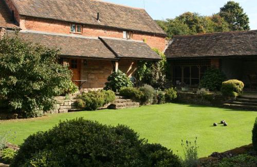 Albrighton Apartment | Discover Haywains Self-Catering at Boningale Manor
