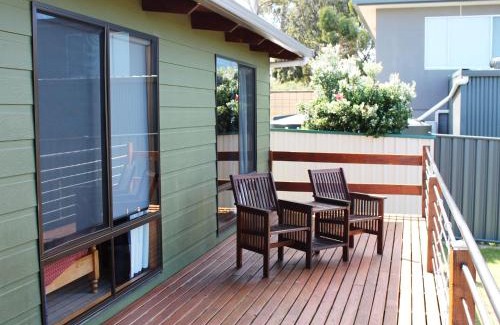 Coles Bay House | Family-Friendly Hazards House: 4-Star Comfort Awaits