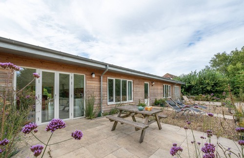 Etchinghill House | Cozy Hazel Barn - Family-Friendly Two Bedroom Retreat