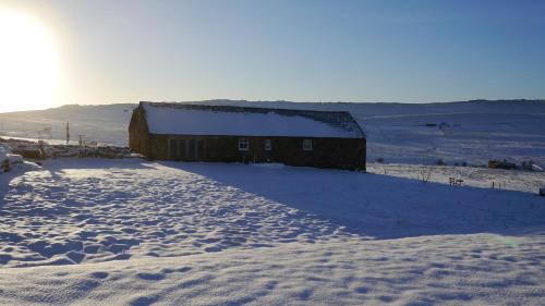 Longnor House | Welcoming Hazel Barrow Farm Cottage - 4-Star Retreat