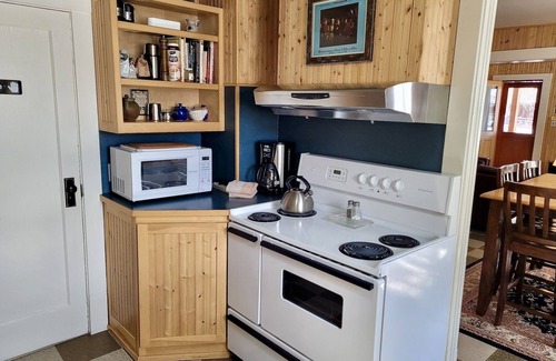 Winthrop House | Experience Hazel's: Ocean View Getaway on the Boardwalk