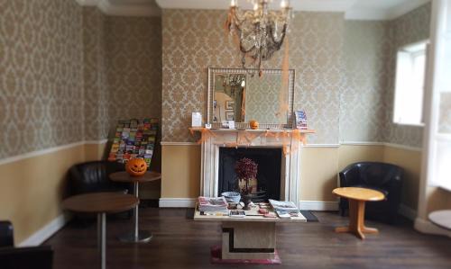 City Centre Dublin House | Family-Friendly Retreat at Hazelbrook House B&B