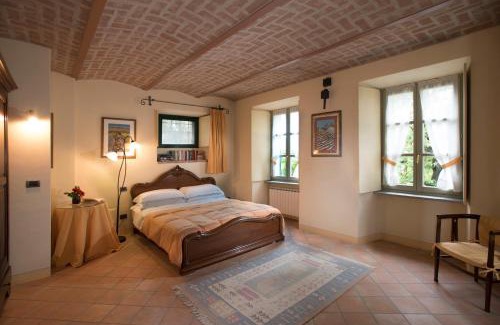 Guarene Bed & Breakfast | Experience Hazelnut Valley: 4-Star Comfort Awaits You
