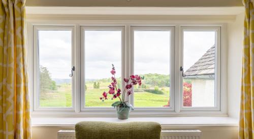 Penny Bridge House | Explore Hazelseat House: Pet-Friendly Oasis with Pool
