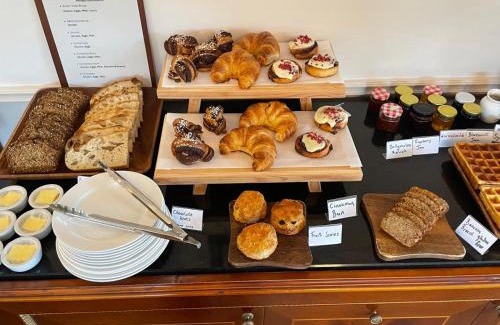 Ballyvaughan Bed & Breakfast | Family-Friendly Escape at Hazelwood Lodge - Rated 9.6/10