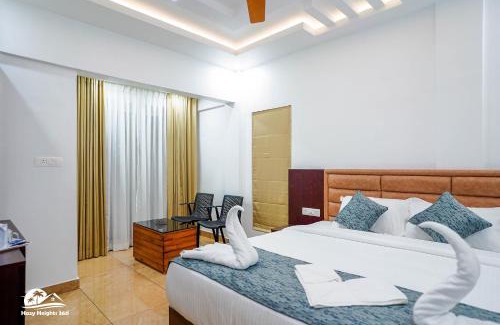 Devikolam Resort | Elevated Comfort at Hazy Heights 360 with Pool & Dining