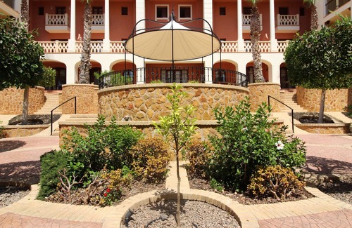 Villaricos Apartment | Harbour Lights: Beachside Escape with Pool & Free WiFi