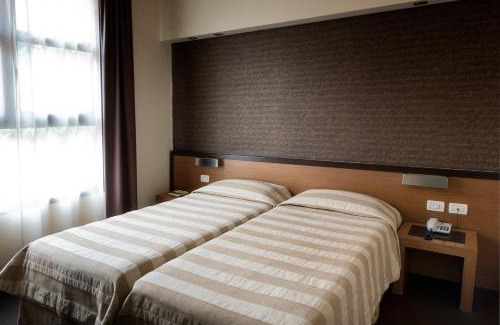 Bolognina Hotel | Pet-Friendly HC3 Hotel: Ideal 4-Star Stay with Breakfast
