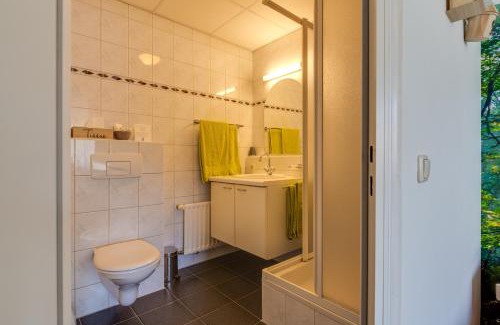 Haarlo Hotel | HCR Prinsen: Oceanfront Bliss with Pool & Pet-Friendly Amenities
