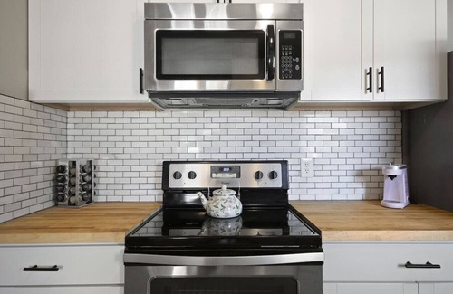 Columbia Apartment | Discover Wonderland: A Family-Friendly Escape Awaits!