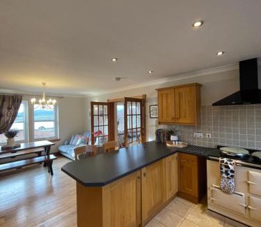 Caroy House | Pet-Friendly Oceanview Retreat at Head In The Skye Cottage