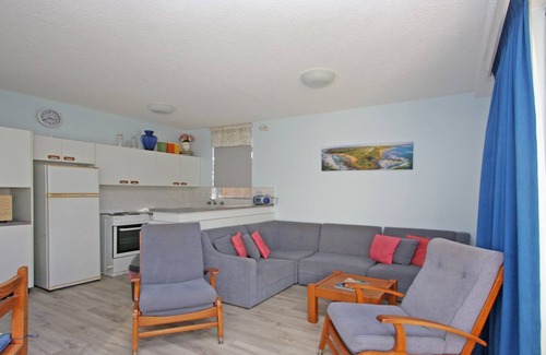 Port Macquarie Apartment | Scenic Headlands 2 with Ocean and River Views