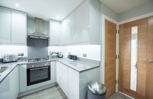 Reading House | Family-Friendly Stays at Headley House Await You