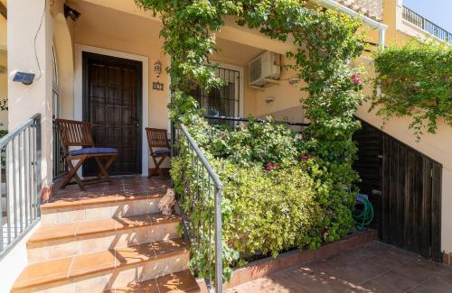 Lo Rufete Apartment | Family-Friendly Heads 2 Holiday Homes Apartment with Pool