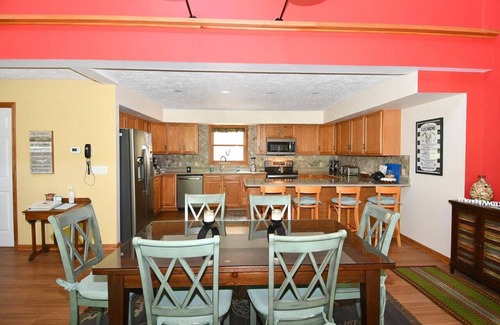 Berkeley Springs House | Inviting Healing House - A Perfect Family Getaway