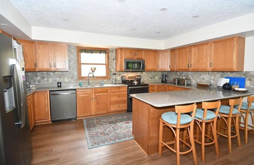 Berkeley Springs House | Inviting Healing House - A Perfect Family Getaway