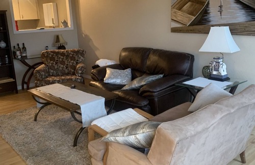 Campbell River Condo | Serene Ocean Side Retreat with Complimentary Breakfast