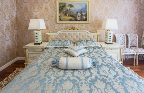 Divnomorskoye Resort | Relax at Health Resort Golubaya Dal with Ocean View & Pool