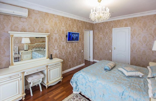 Divnomorskoye Resort | Relax at Health Resort Golubaya Dal with Ocean View & Pool