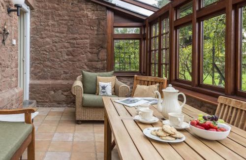 Kingston St Mary House | Explore Hearn Lodge: Your Ideal Getaway Awaits