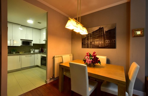 Centro Apartment | Prime Location with Free WiFi and Air Conditioning