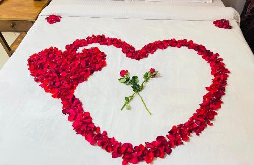 Arusha Hotel | Discover Heart of Africa Lodge: Pet-Friendly Retreat with Pool