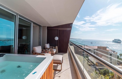 El Medano Ejidal Hotel | Relaxing Getaway in Cabo with Jacuzzi & Ocean Views