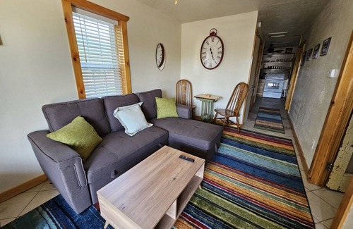 Disney House | Dog-Friendly Oasis Near Disney with Pool & Breakfast