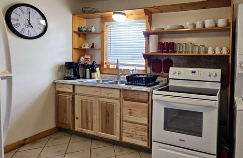 Disney House | Dog-Friendly Oasis Near Disney with Pool & Breakfast