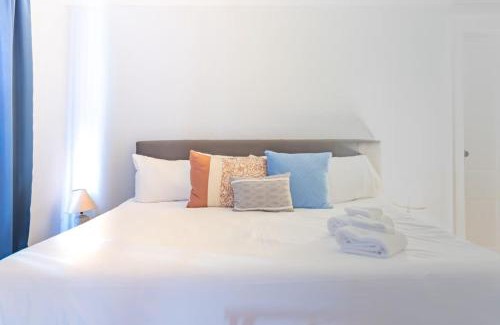 Columbus House | Downtown Craftsman: Walk to Shops & Dining, Pet-Friendly