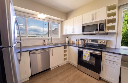 City Centre House | Discover Downtown Kamloops: King Bed & Modern Amenities