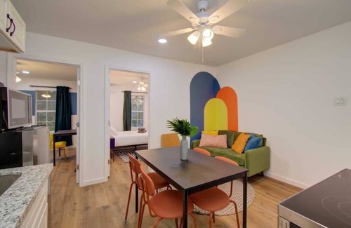 Greater East End Apartment | Discover Houston: 2-Bedroom Retreat with Grill Amenities