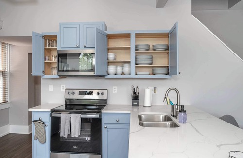 Covington Condo | Convenient Stay at Heart of Mainstrasse Apt 4, Rated 9/10