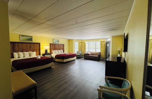 Manteo Hotel | Convenient Heart of Manteo Motor Lodge with Breakfast & More