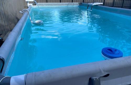 North Miami House | Elegant Miami Retreat: 4 Rooms, Child-Friendly Amenities