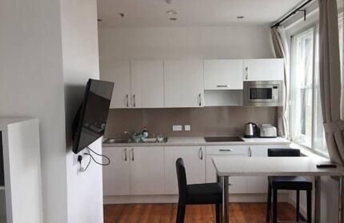 Nottingham City Centre Apartment | Inviting Turret Studio in the Heart of Nottingham