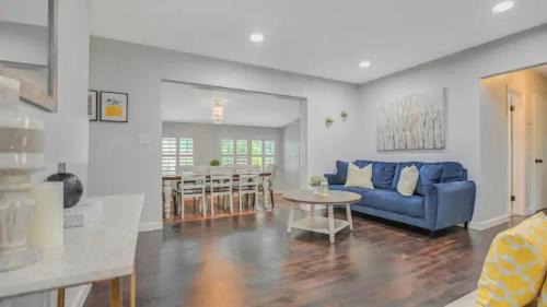 North Palm Beach House | Experience Oceanfront Bliss at Heart of NPB - 4 Stars